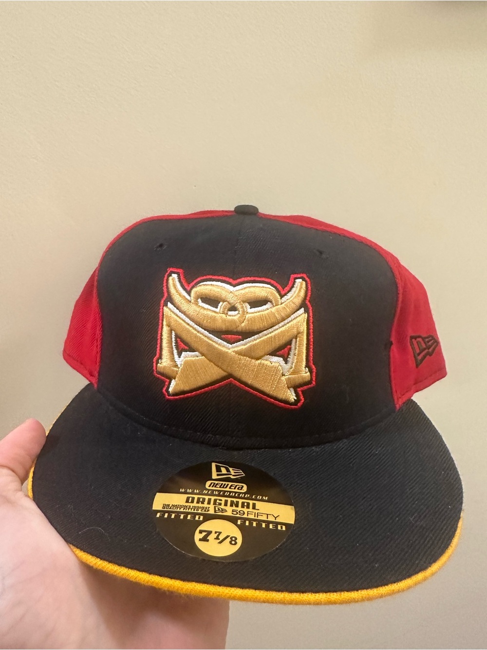 Philadelphia 76ers Men's Black & Red Fitted Baseball Cap Allen iverson 7 7/8